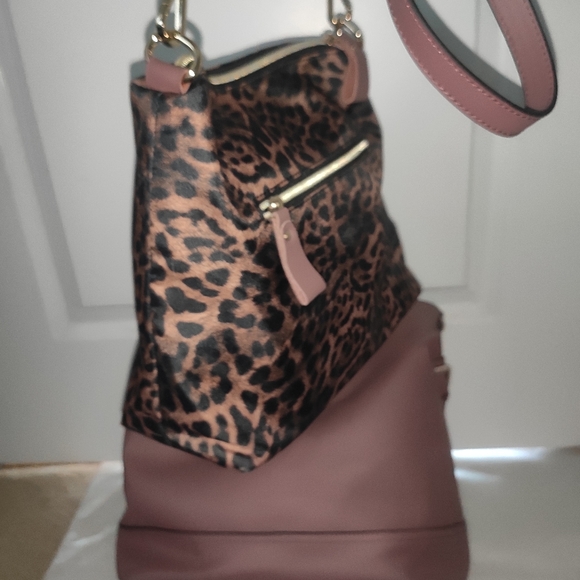 Gorgeous Genuine Mauve Leather Convertible Hobo Bag With Removable Insert - Picture 9 of 16